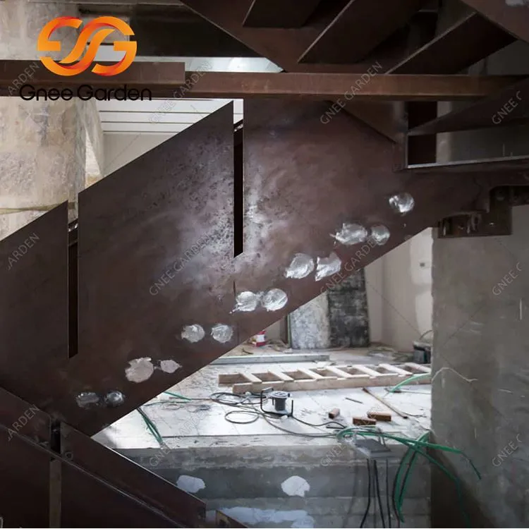 Corten Stål Trappe Og Vægbeklædning